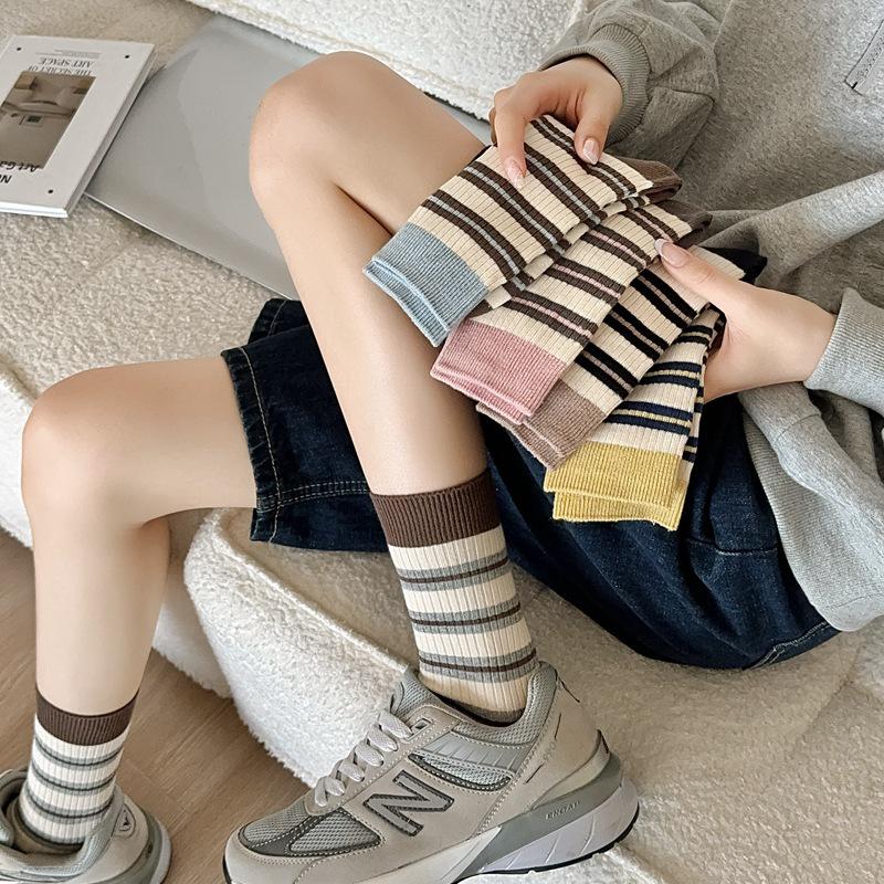 Women's Korean Style Autumn & Winter Contrast Stripe Cotton Socks