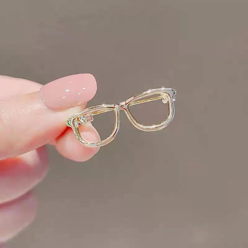 Cute Hollow Little Glasses Brooch Badge Clothing Accessories Jewelry Brooch Pins