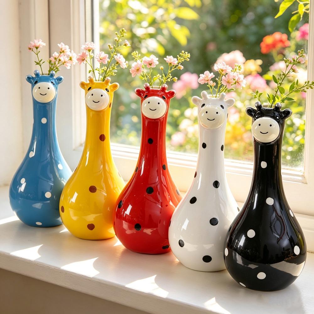 Hand Painted Cartoon Giraffe Resin Vase Novelty Giraffe Flower Container Desktop Decor
