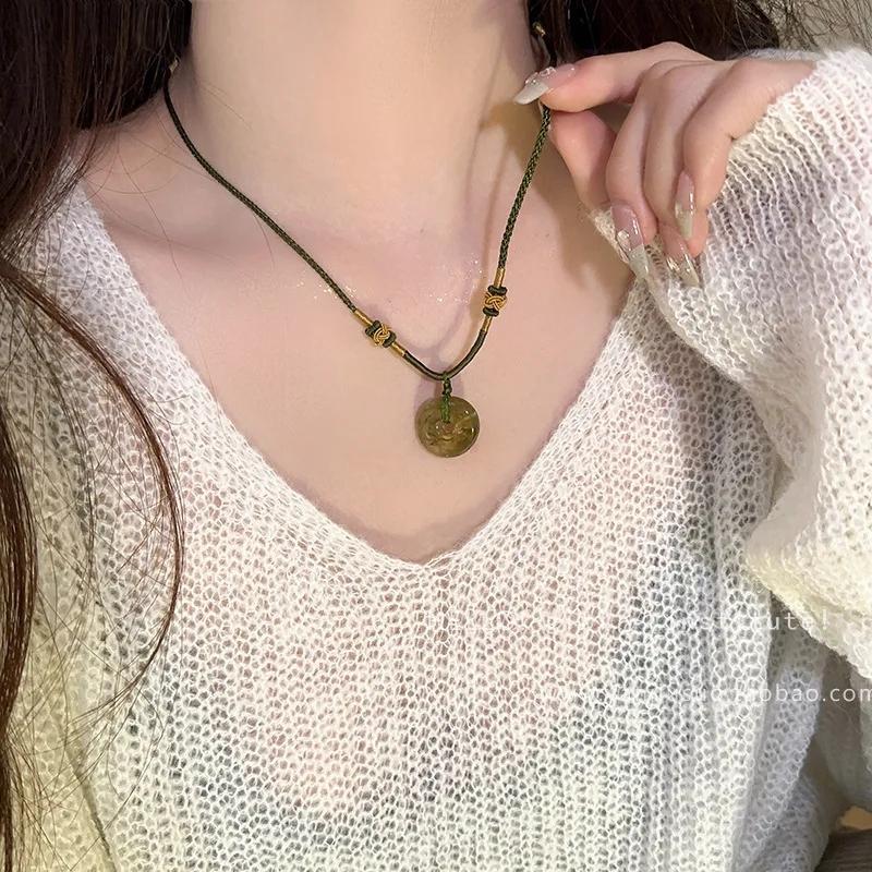New Chinese Style Beaded Butterfly Necklace with a New High-end Design Niche Sweater Chain, Women's Summer Collarbone Chain