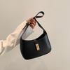 Маленькая женская сумка 2024 года, весна, новая модная однотонная сумка через плечо с мягкой поверхностью, повседневная простая женская сумка