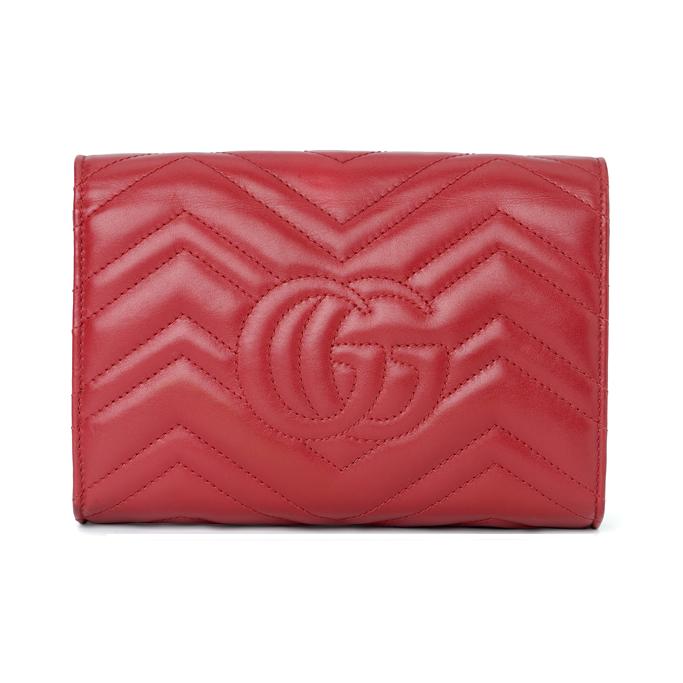 Gucci Мини-сумка через плечо GG Marmont из красной кожи с стеганым узором «шеврон» для женщин, для повседневного использования