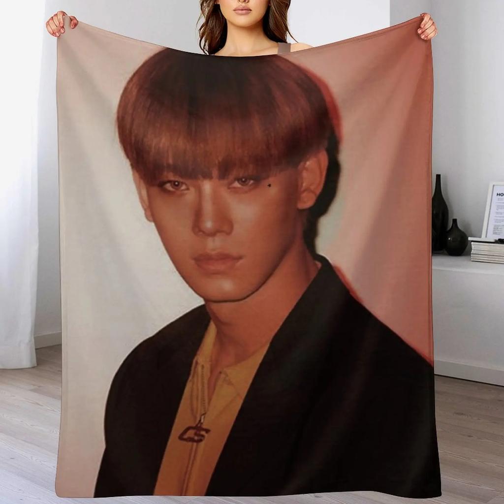 chen (love shot) Throw Blanket Cozy Throw Blanket for Bed Sofa Chair