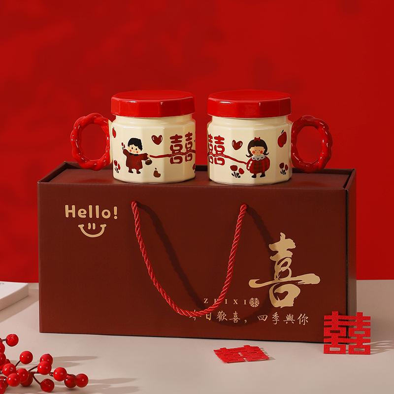 Керамическая кружка-сувенир, женская чашка с крышкой, свадебный подарок для молодоженов, пара праздничных чашек для воды для пар