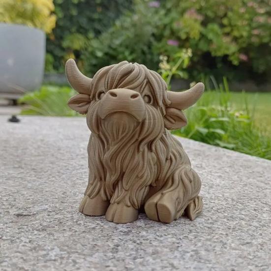 Хайлендская корова Домашний декор бонсай Мини-фигурка коровы в ковбойской шляпе Напечатанная на 3D-принтере Реалистичная текстура Хэллоуинское украшение