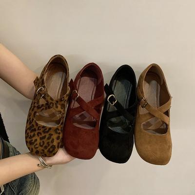 Женские туфли-лодочки Мэри Джейн на скрытой платформе с ремешком крест-накрест, в стиле ретро, с мелким вырезом, с леопардовым принтом, модные и универсальные, новинка осени 2024 года