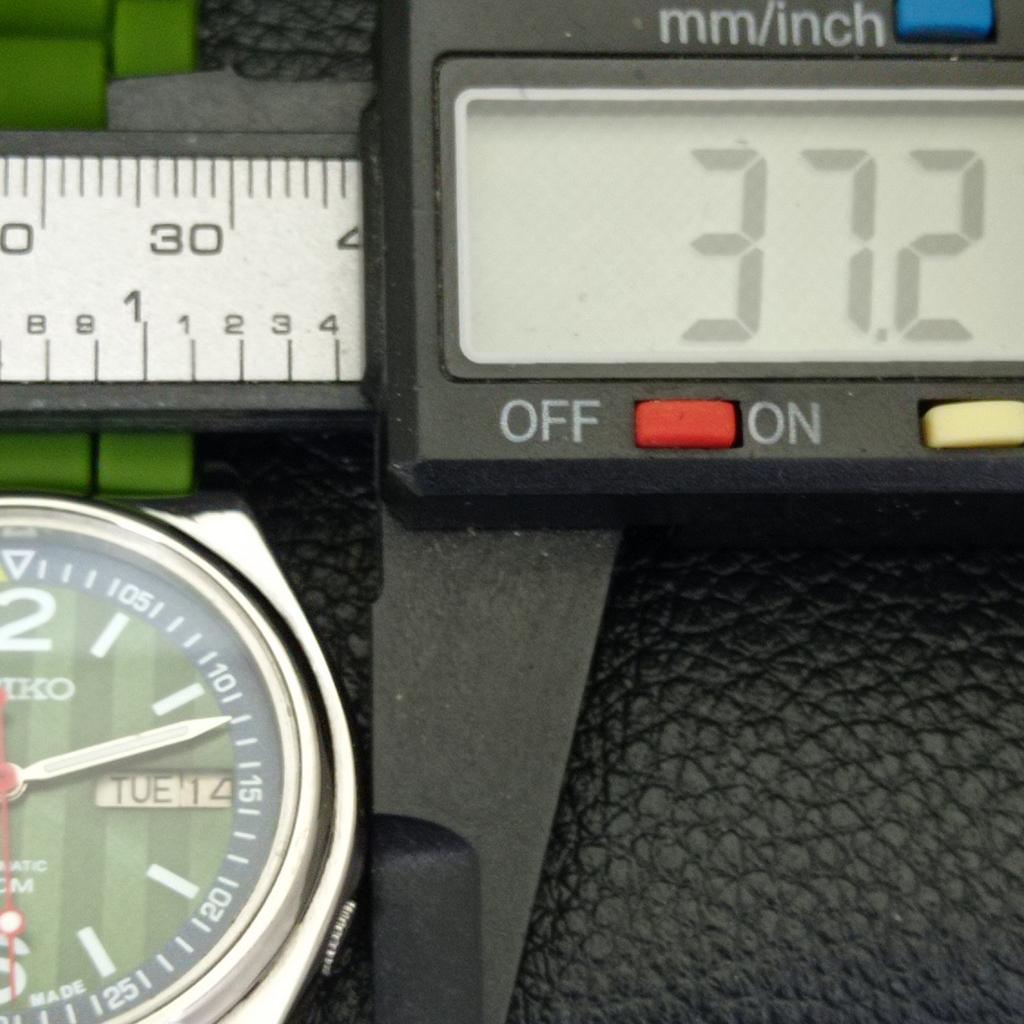 ВИНТАЖНЫЕ МУЖСКИЕ ЧАСЫ SEIKO AUTOMATIC 7009A JAPAN С ЦИФЕРБЛАТОМ FERRARI a700436-5 R203-a700436