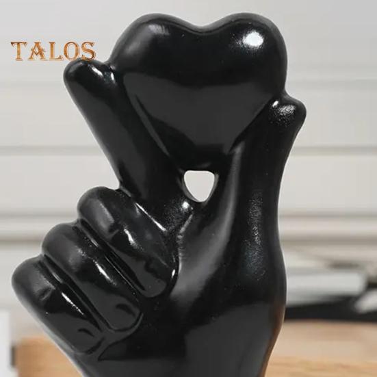 Фигурка с жестом в виде сердца, держащая сердце в руке, статуэтка из смолы, скульптура для дома, офиса, свадьбы, вечеринки, украшения рабочего стола, орнамент