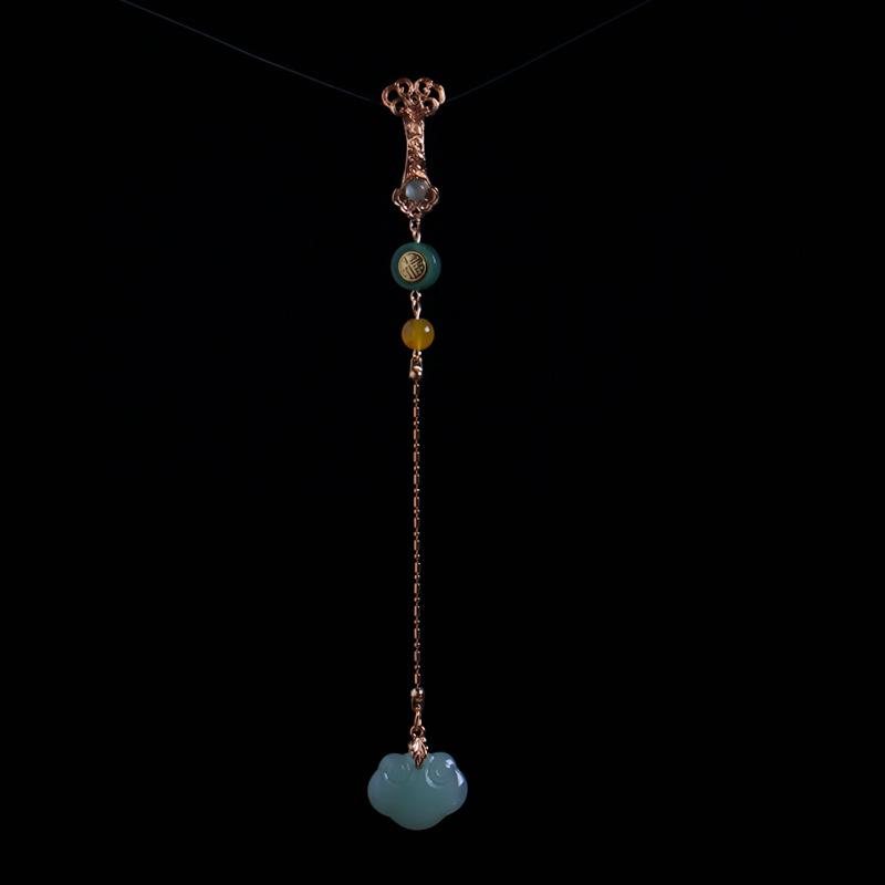 Handmade Retro Style Cheongsam Brooch Pendant with Tassels and Accessories