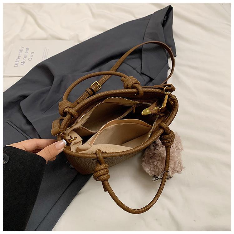 Ielgy Simple Fashion Handbag All-Match High-End Texture Western Style Cross-Body Bucket Bag