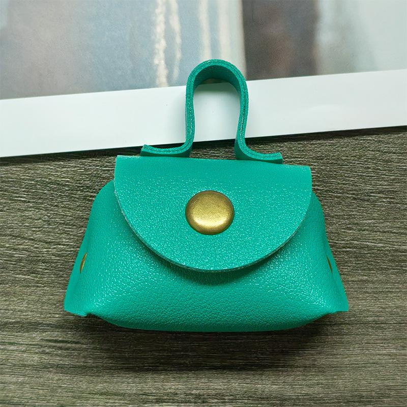 Retro Leather Change Bag, Neck Necklace, Women'S Small And Long Sweater Chain, Earphone Protective Cover, Can Be Stored Crossways.