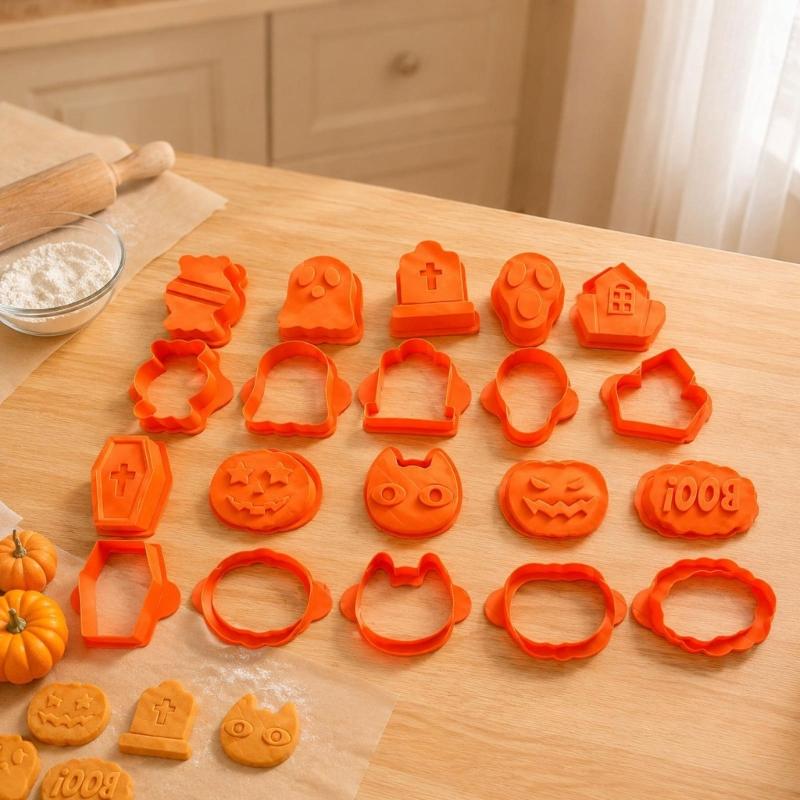 Plastic Halloween Lollipop Cake Cutter and Pusher Set, 3D Baking Tool Accessories 1 Set of Assorted Themed Figures for Cake Decorating, Pastry