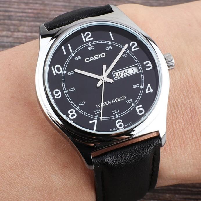 Casio Мужские наручные часы с кожаным ремешком MTP-V006L-1B2U