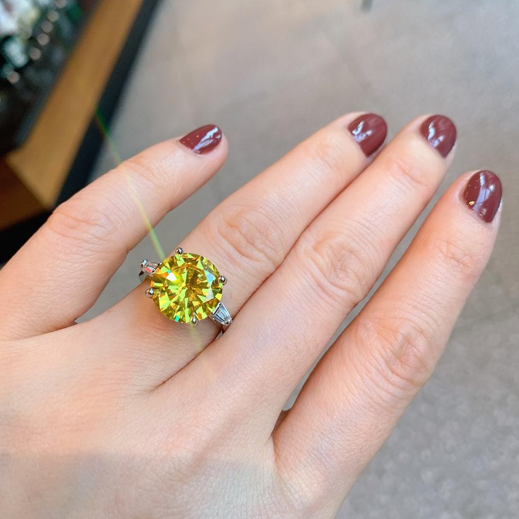 Прямая трансляция TikTok Новое трансграничное кольцо с изумрудом и имитацией Palaiba