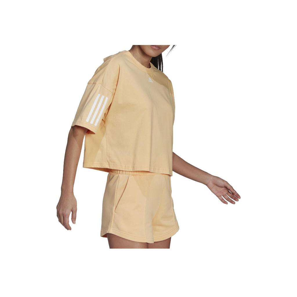 Adidas Футболка с круглым вырезом и логотипом, удобная повседневная спортивная футболка с коротким рукавом и заниженной линией плеч, женская футболка желтого цвета HT3507