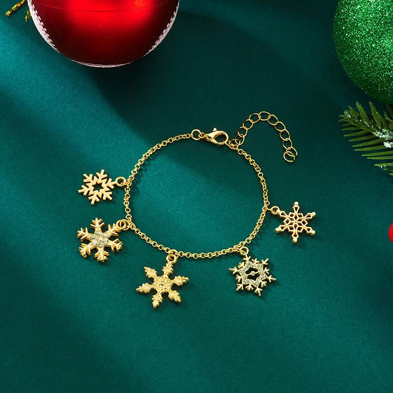 Christmas Tree Bells Pendant Bracelet For Women Trendy Elks Snowflakes Gifts Cane Star Zircon Chain Festival Party Jewelry Gift