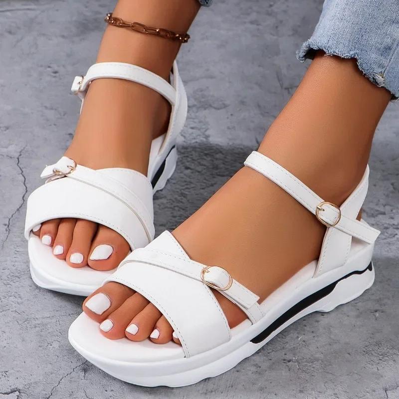 Модная женская обувь 2024 года, новые женские сандалии с пряжкой на ремне, модные повседневные сандалии больших размеров, женские высококачественные босоножки на танкетке с открытым носком