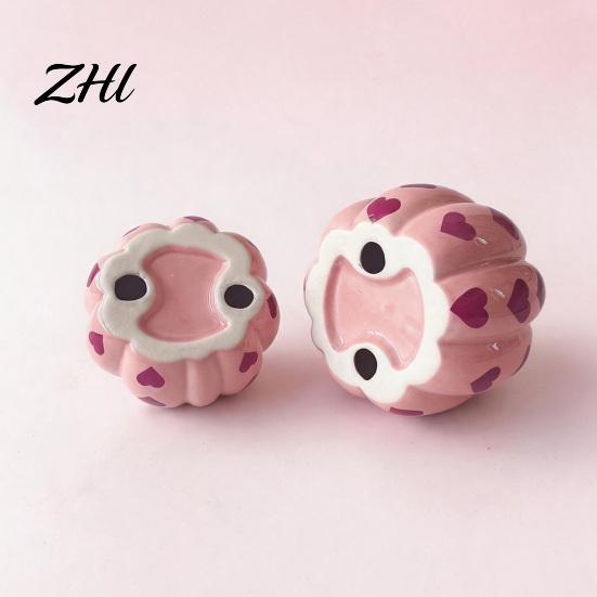 Valentine Day Home Decor Pink Ceramic Pumpkin with Heart Pattern, Artificial Figurine, Figurine Set Fall Tabletop Ornaments for Harvest, Thanksgiving,