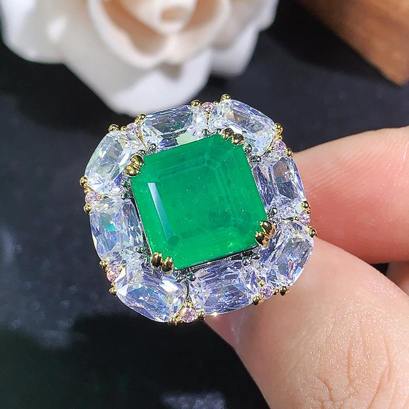 Ювелирные изделия Винтажный комплект Изумруд Цирконий Квадратные серьги Премиум Темперамент Серьги Серьги-гвоздики