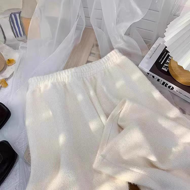 Маленькие Супермягкие Трикотажные Брюки Клеш из Норки - Пушистые Женские Осенне-Зимние Повседневные Брюки