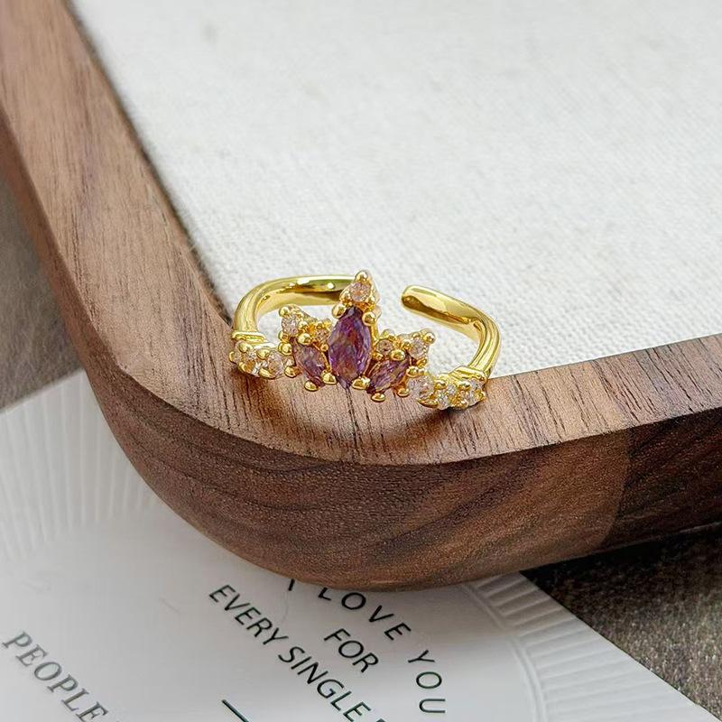 Ретро Изысканный Темперамент Кленовый Лист Фиолетовый Циркон Блестящий Алмазный Кольцо Женское Легкая Роскошь Штабелируемое Персонализированное Кольцо