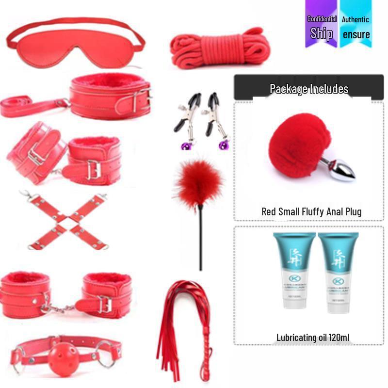 Кокетливый бондажный набор: Кожаные наручники, кнут, ошейник и зажимы для сосков