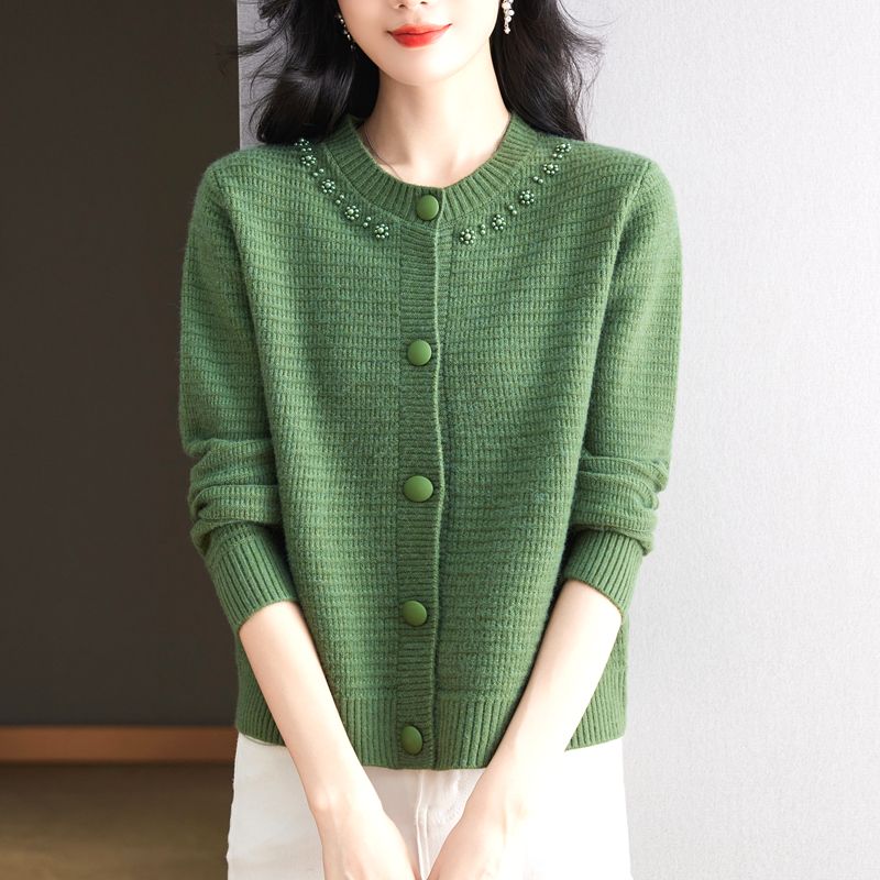 Autumn and Winter Fashion Women's Sweater Knitted Cardigan Round Neck Pearl Sweater Coat Thickened