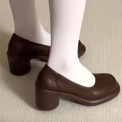 Популярные ретро-туфли на высоком каблуке для женщин, новые модели весны 2025 года, неутомимые, с толстой подошвой, и маленькие кожаные туфли Мэри Джейн.