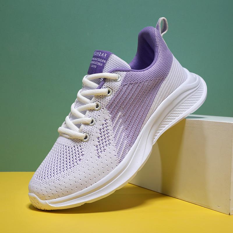 Ultra-light sports shoes spring and autumn new mesh non-slip running shoes flat heel soft sole comfortable and not tired feet casual shoes