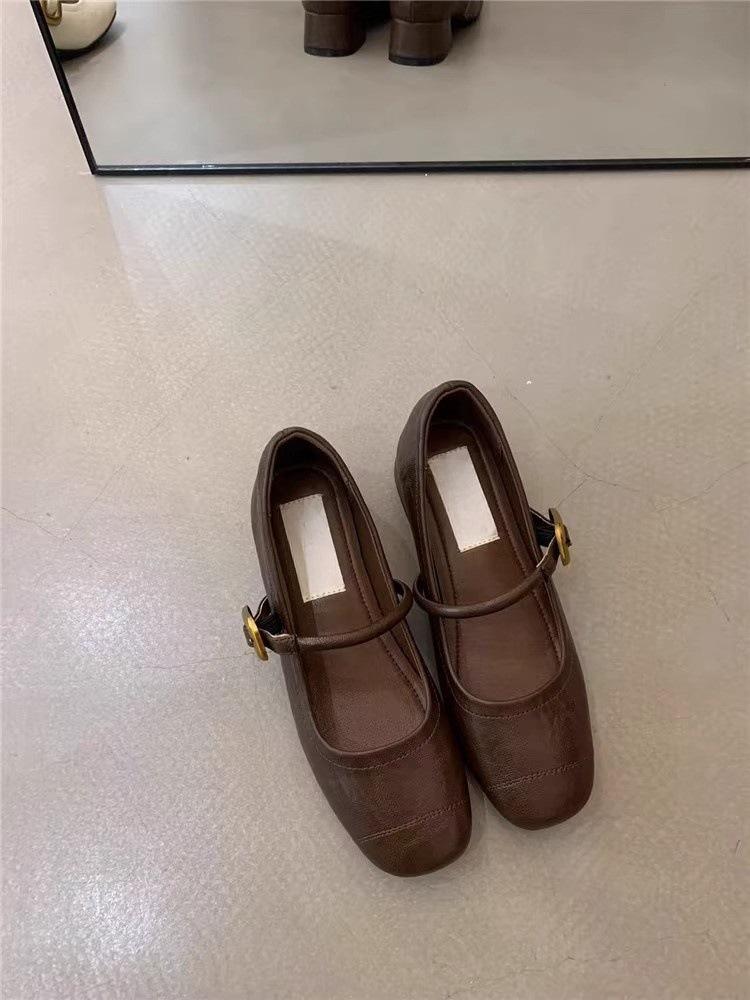 Сяосянфэн высокая мода слово с通勤 single shoes grandma shoes Doudou shoes ladyshoes thick heel