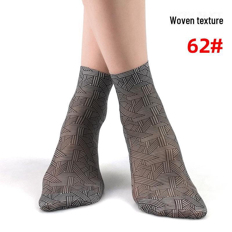 Короткие летние носки в женском стиле с различными милыми узорами