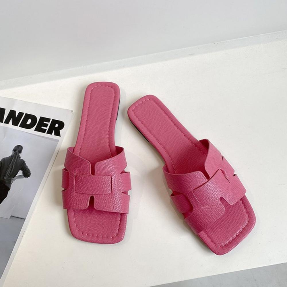 Ladies' Fashionable Casual Flat Sandals, Versatile Outdoor Wear, Flat Slippers for Wearing Outside