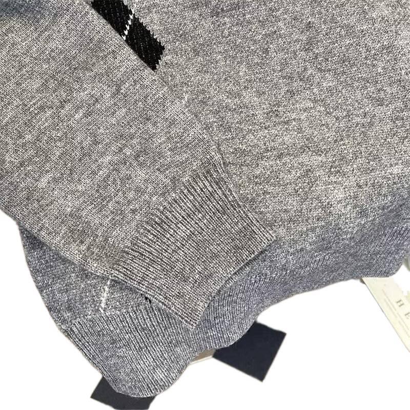 2025 British Classic Diamond Jacquard Color Block Knit Sweater