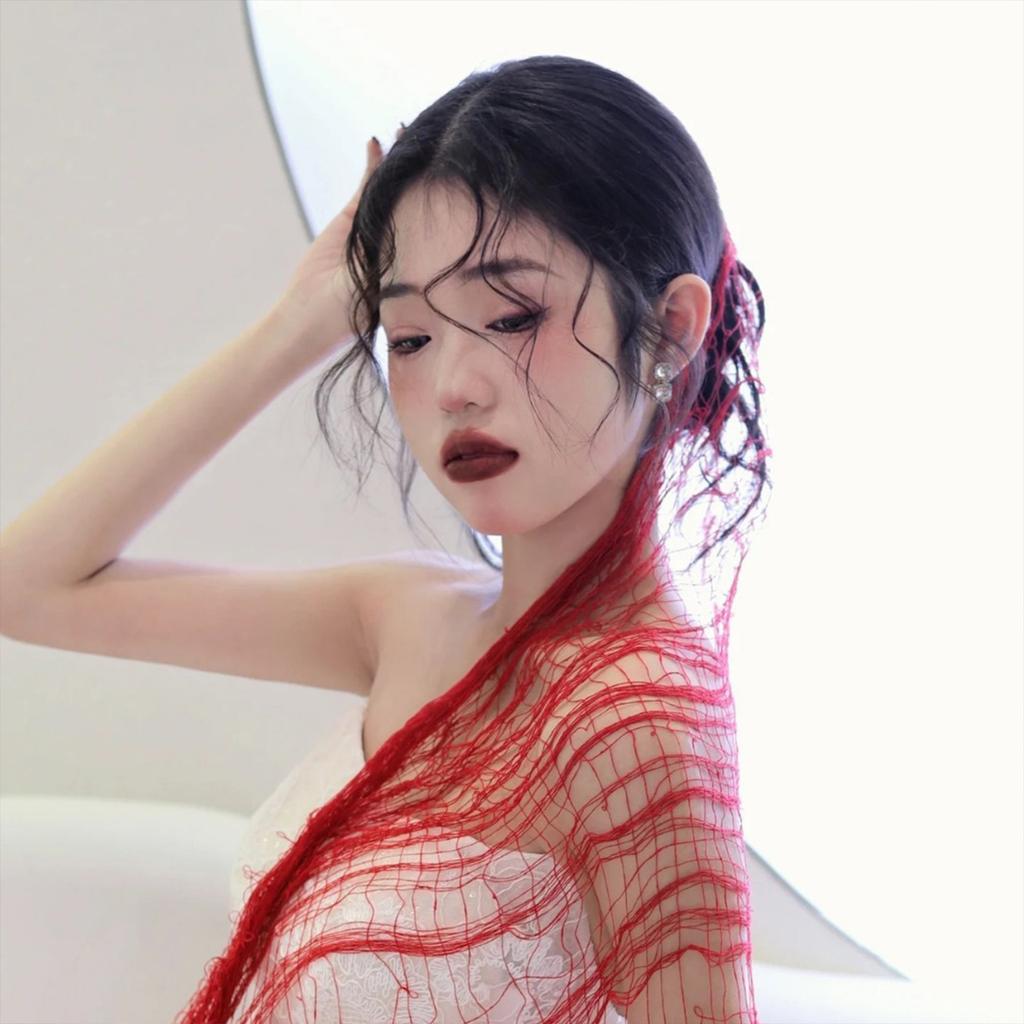 Fashionable Mesh Shawl Distressed Neck Scarf Soft and Elegant Netted Shawl Shoulder Wrap for Daily Use and Formal Event