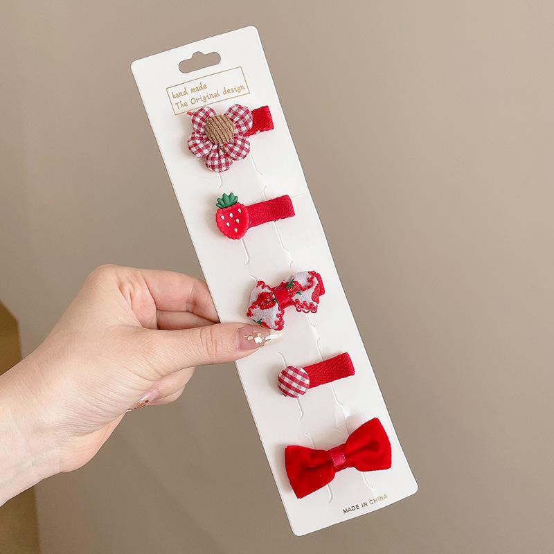 Retro Cute Baby Hair Clips – Gentle Fabric Flower Headwear for Girls