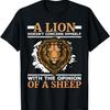 Лев не беспокоится о мнении овцы Футболка