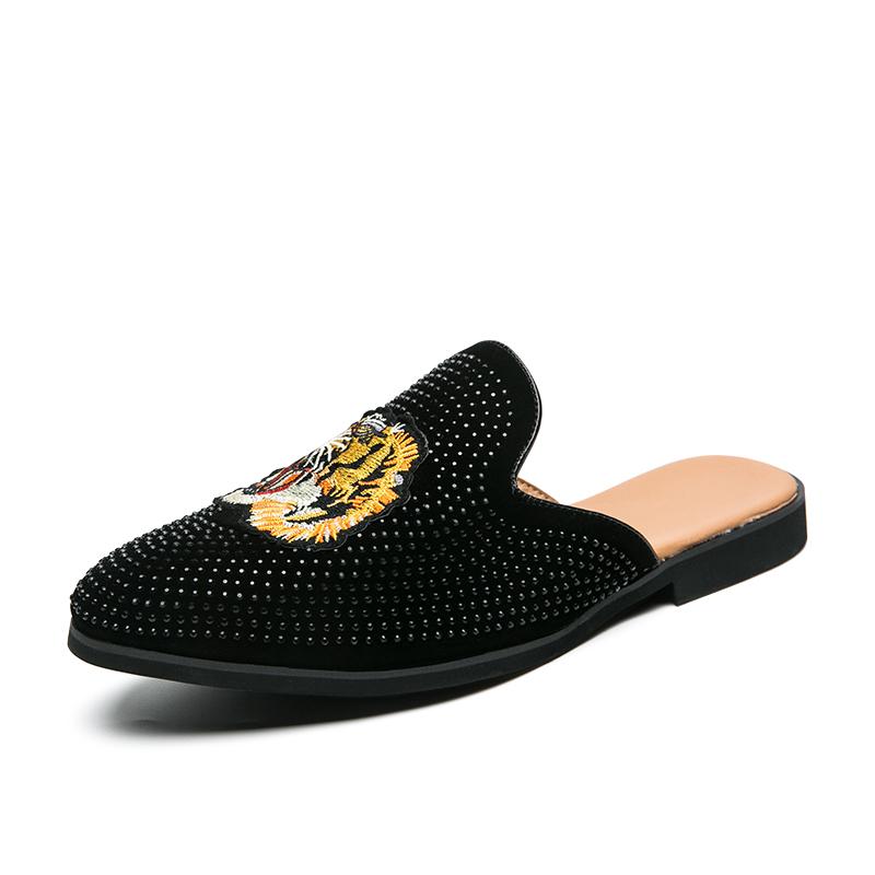 Новый дизайн, модные туфли с вышивкой тигра для мужчин, удобная повседневная кожаная обувь, мужские полуботинки класса люкс Zapatos Hombre