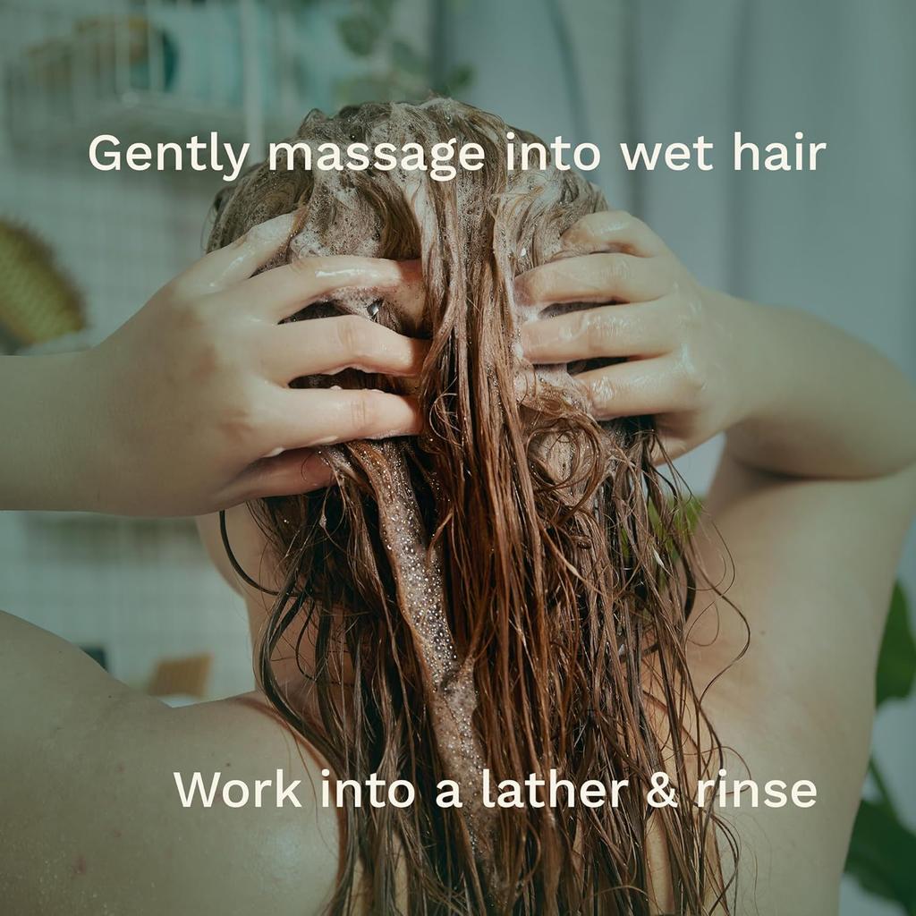 The Body Shop Шампунь Banana Truly Nourishing 250 мл 1 шт. Для мягких волос без пушистости