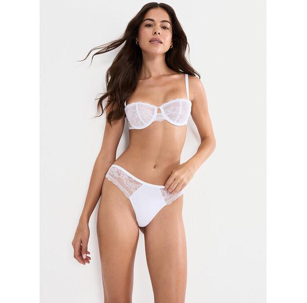 Стринги Triumph Comfort Allure