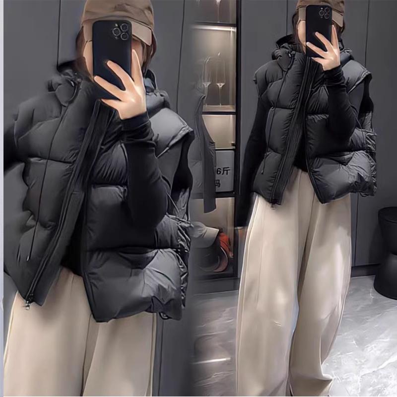 Short Thick Hooded Ladies Sleeveless Vest, Warm and Comfortable Women's Black Vest Jacket In Autumn and Winter