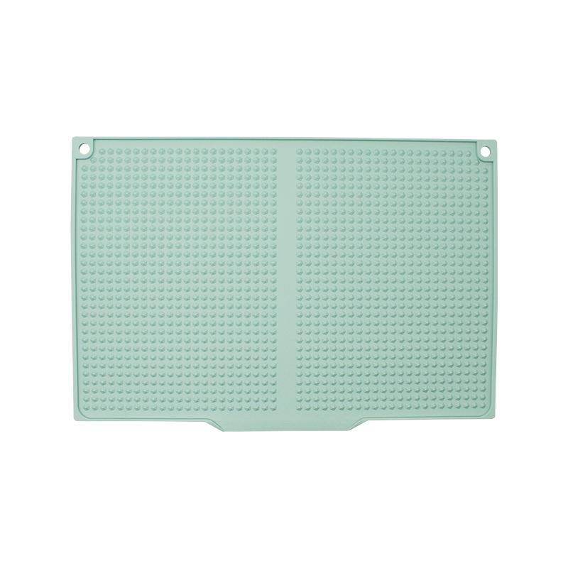 Non-Slip Silicone Kitchen Counter Mat: Drain, Insulation, Anti-Scald Coaster for Pots & Bowls.