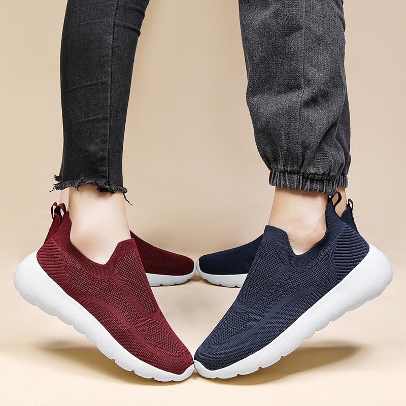 2025 Новые Удобные Дышащие Летние Спортивные Сетчатые Слипоны Легкие Вязаные Летающие Модели для Пар Больше, чем Повседневная Обувь для Ходьбы