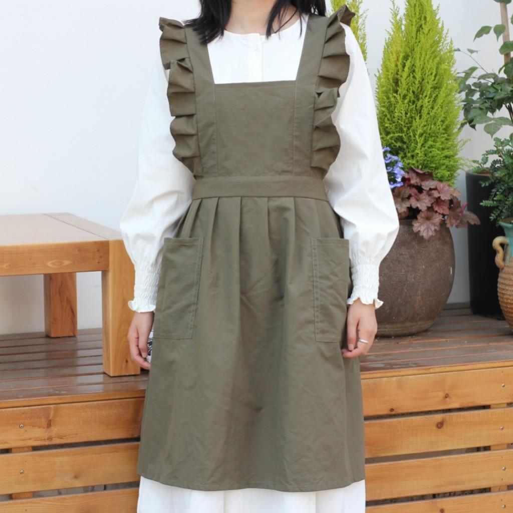 Ruffled Crossback Apron For Baking And Cooking With Waterproof Cotton Material