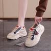 Кроссовки для папы, женские, новая корейская версия 2025 года, весенние студенческие кроссовки с низким верхом и толстой подошвой, увеличивающие рост, спортивная обувь для женщин