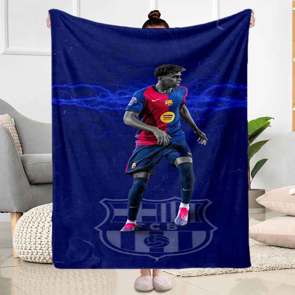 Lamine Yamal's Spain's Golden Moment Blanket Ultra-Soft Suitable for Picnics Bedding Bed All-Season Use Stylish Decor Birthday Christmas Gift Blanket