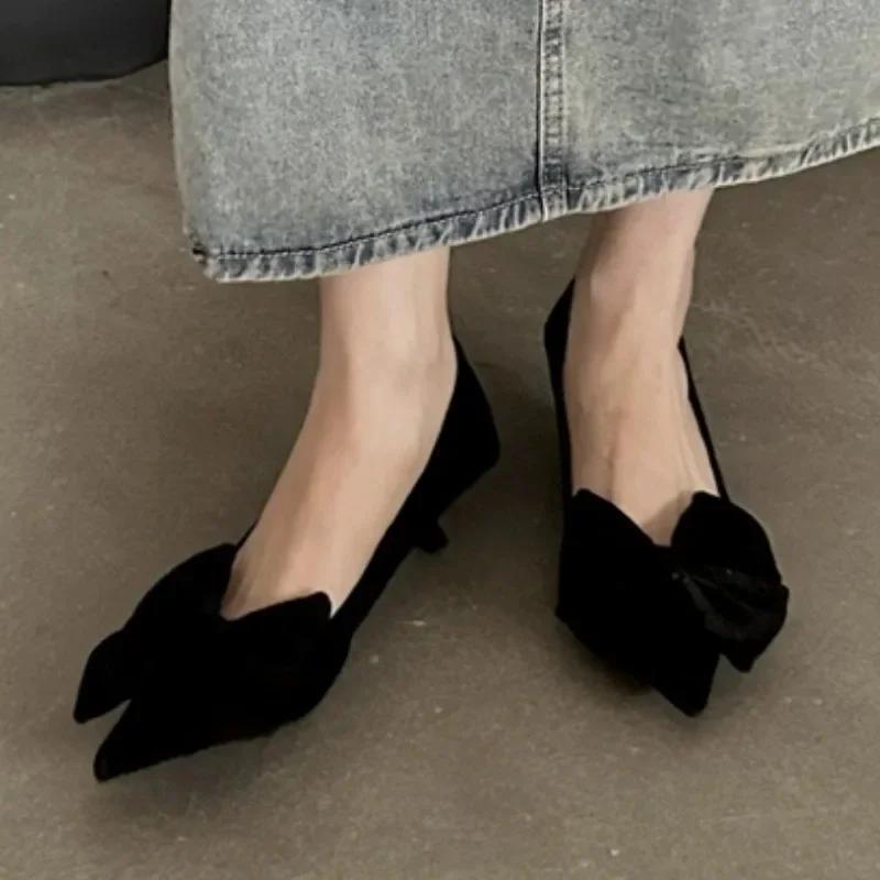Женская обувь на распродаже Модные женские туфли-лодочки One Kick на осень с острым носком, галстуком-бабочкой, однотонные сексуальные платья на шпильках или тонких каблуках