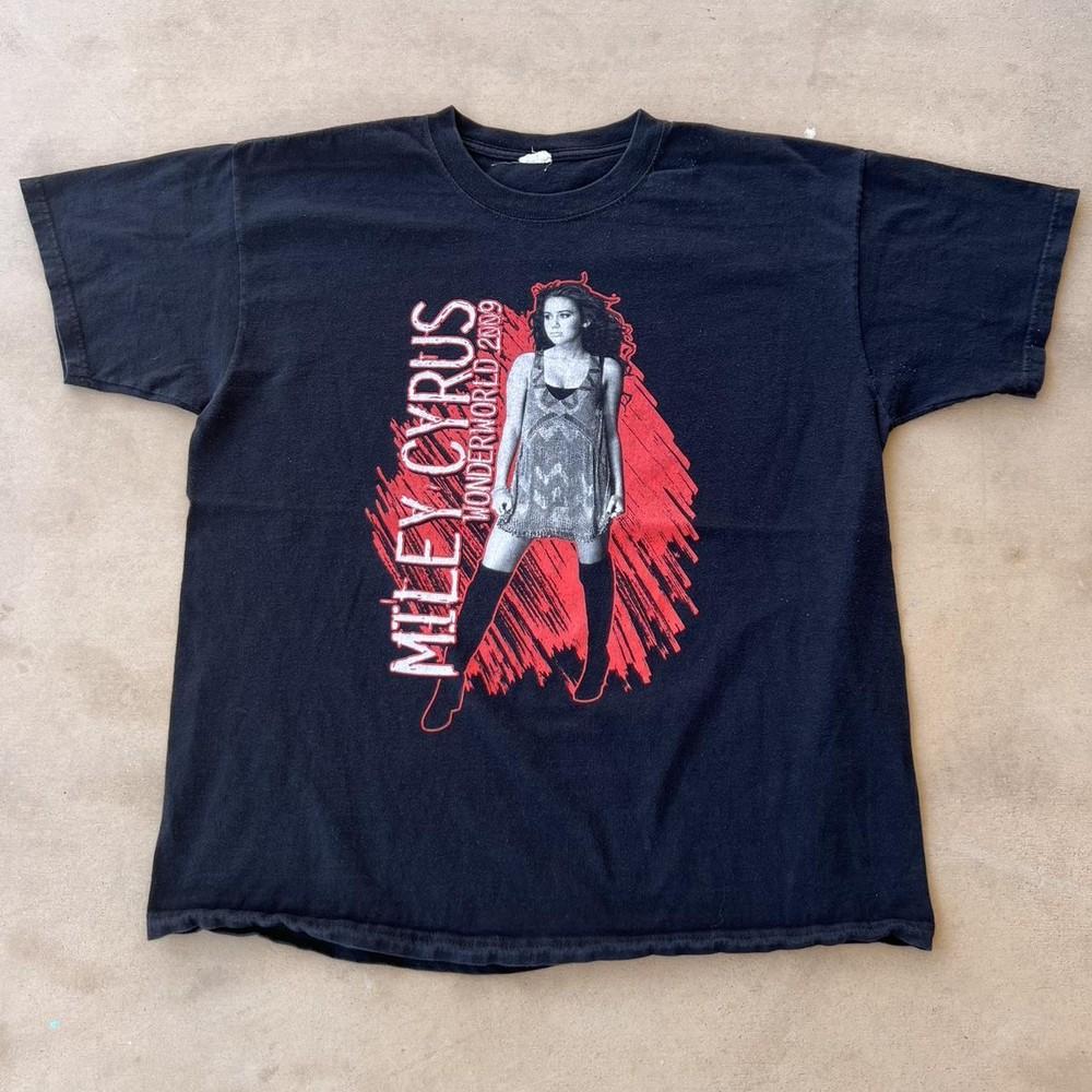 Miley Cyrus Wonder Wold 2009 Vintage Short Sleeve AHN01118 Unisex T-Shirt