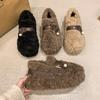 Пушистые туфли на толстой подошве для женщин для ношения на улице 2025 осень и зима новые полушлепанцы с закрытым носком и бархатной подкладкой для тепла ins домашние хлопковые тапочки