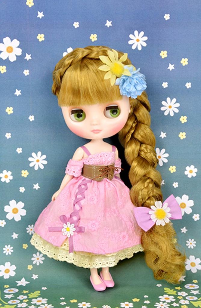 Midi Blythe Shop Limited Doll Rampion of the Valley