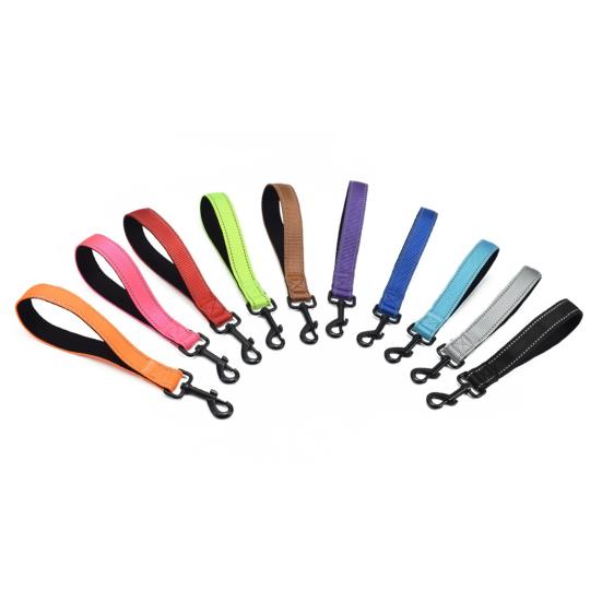 12-дюймовый короткий поводок для собак, прочные дорожные поводки с карабином, светоотражающий нейлоновый поводок для собак с мягкой ручкой для больших и средних собак